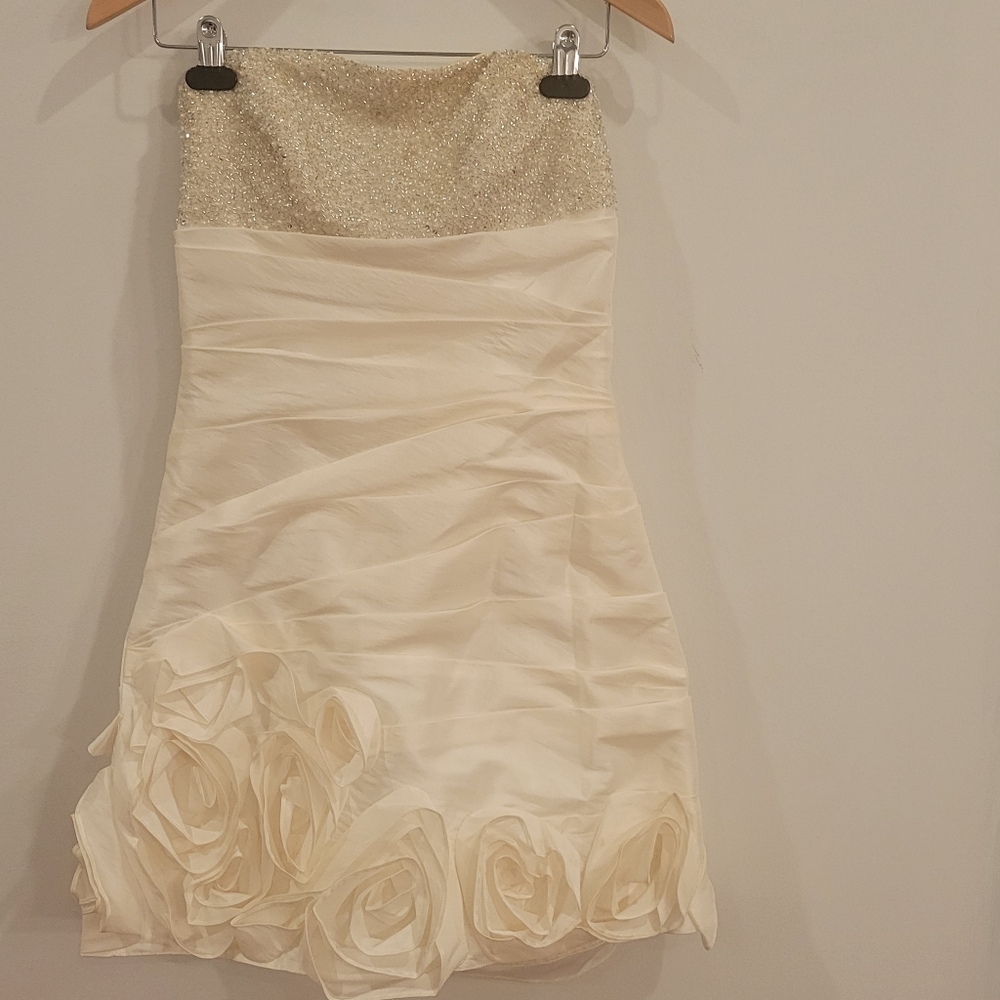 White short formal dress